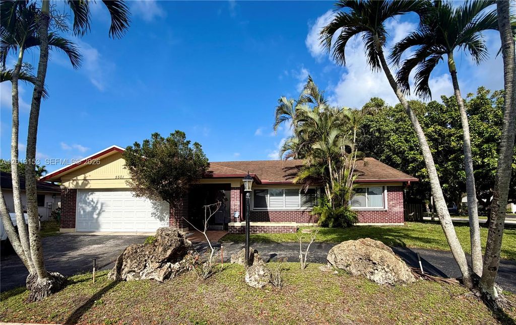 Photo of 5501 SW 118th Ave, Cooper City, FL 33330 (MLS # A12013153)
