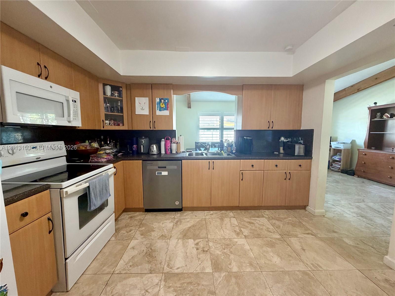 FLAMINGO GARDENS-LIVE OAK - Residential Lease