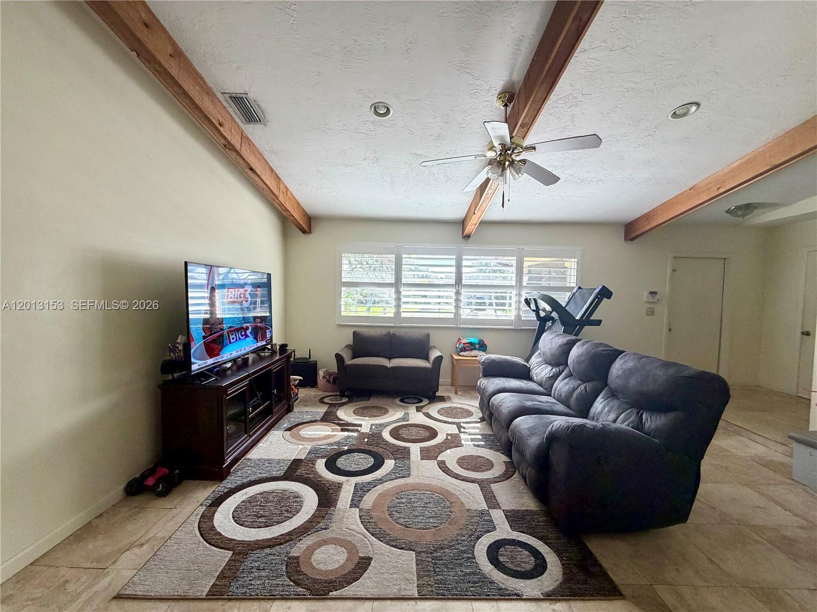 FLAMINGO GARDENS-LIVE OAK - Residential Lease