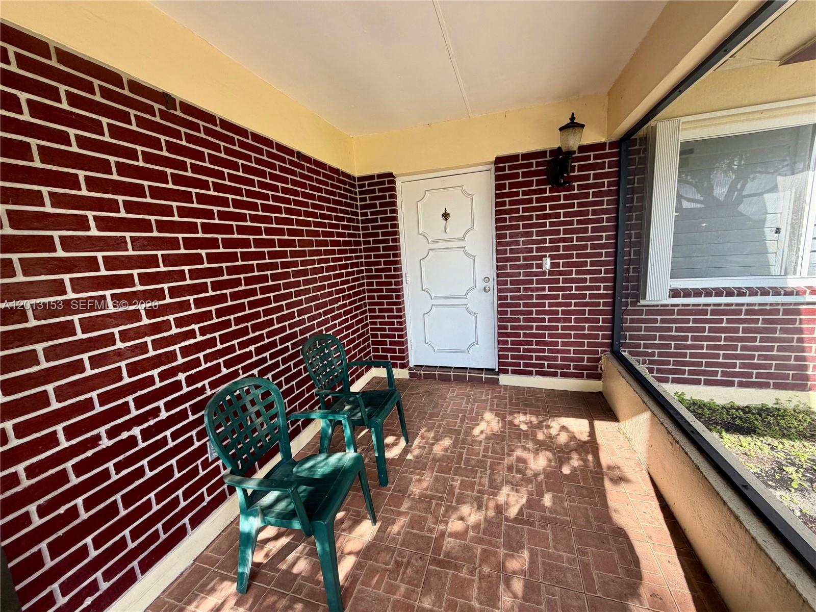 FLAMINGO GARDENS-LIVE OAK - Residential Lease