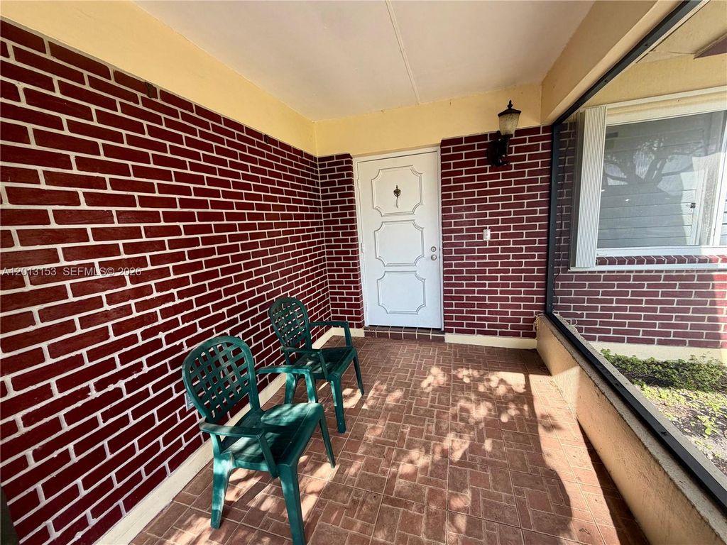 Photo of 5501 SW 118th Ave, Cooper City, FL 33330 (MLS # A12013153)