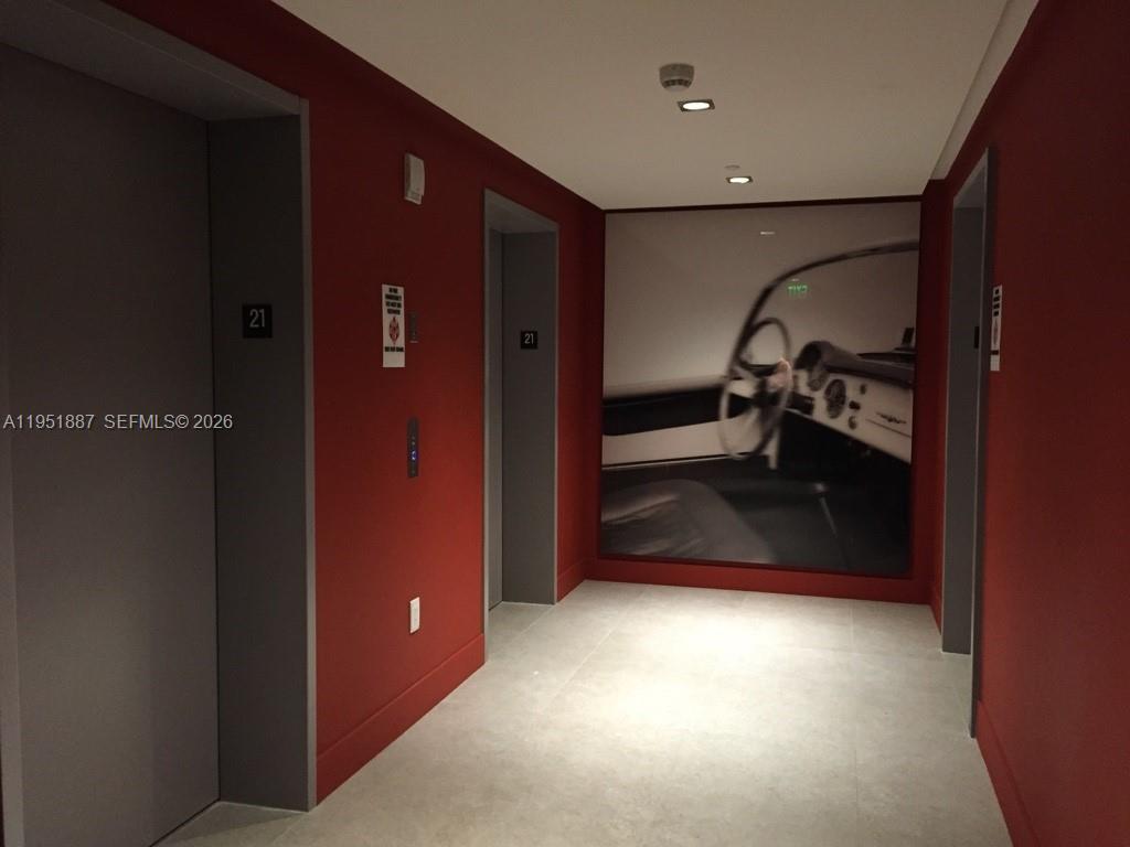 1100 MILLECENTO RESIDENCE - Residential