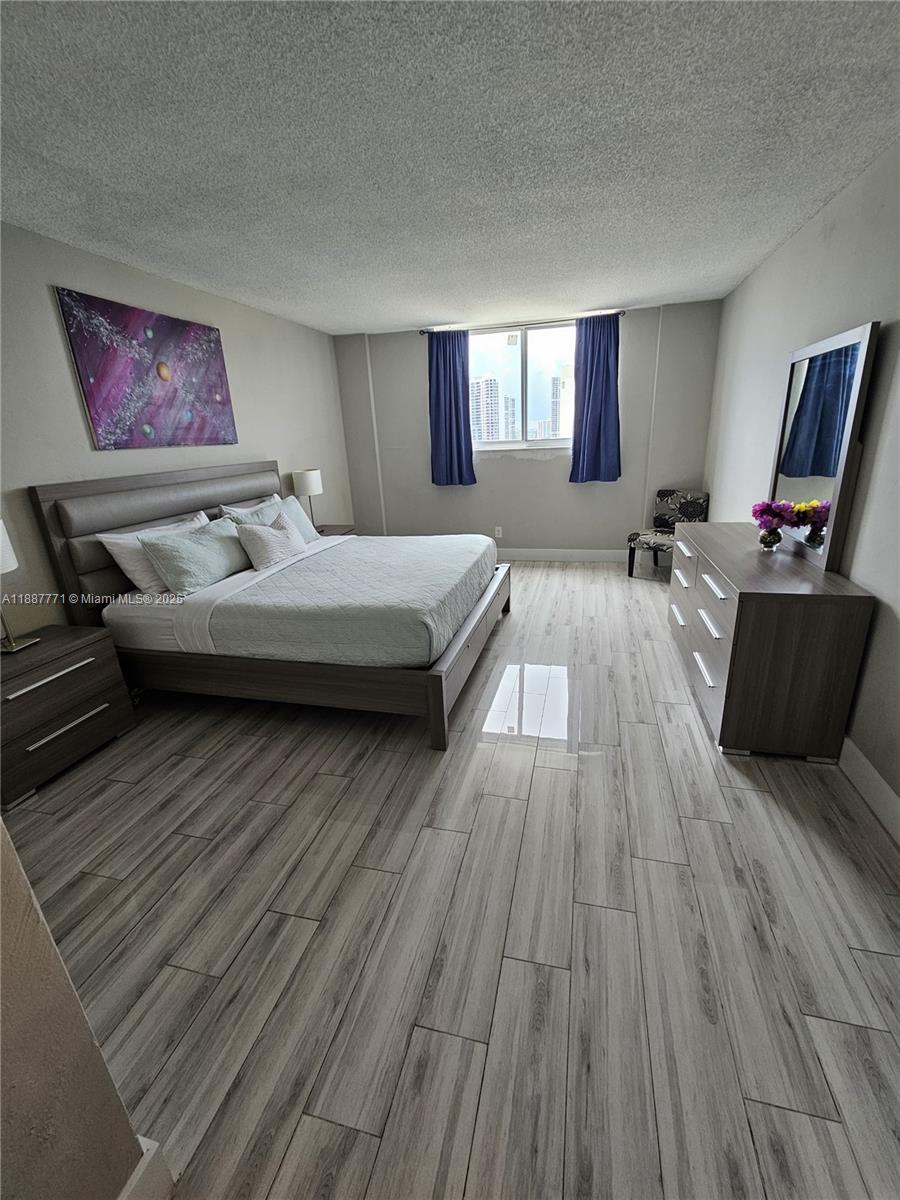 OCEAN RESERVE CONDO - Residential Lease