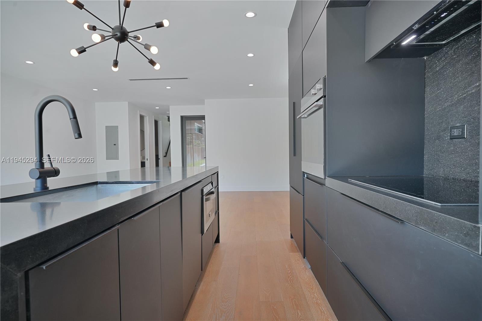 RAILWAY SHOPS ADDN 2ND AM - Residential