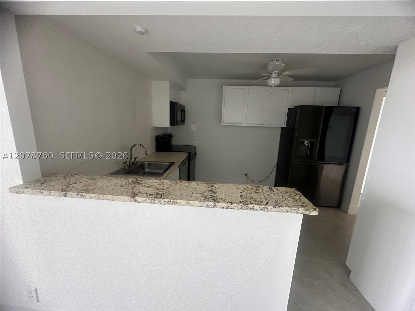 200 Leslie Dr 1023
