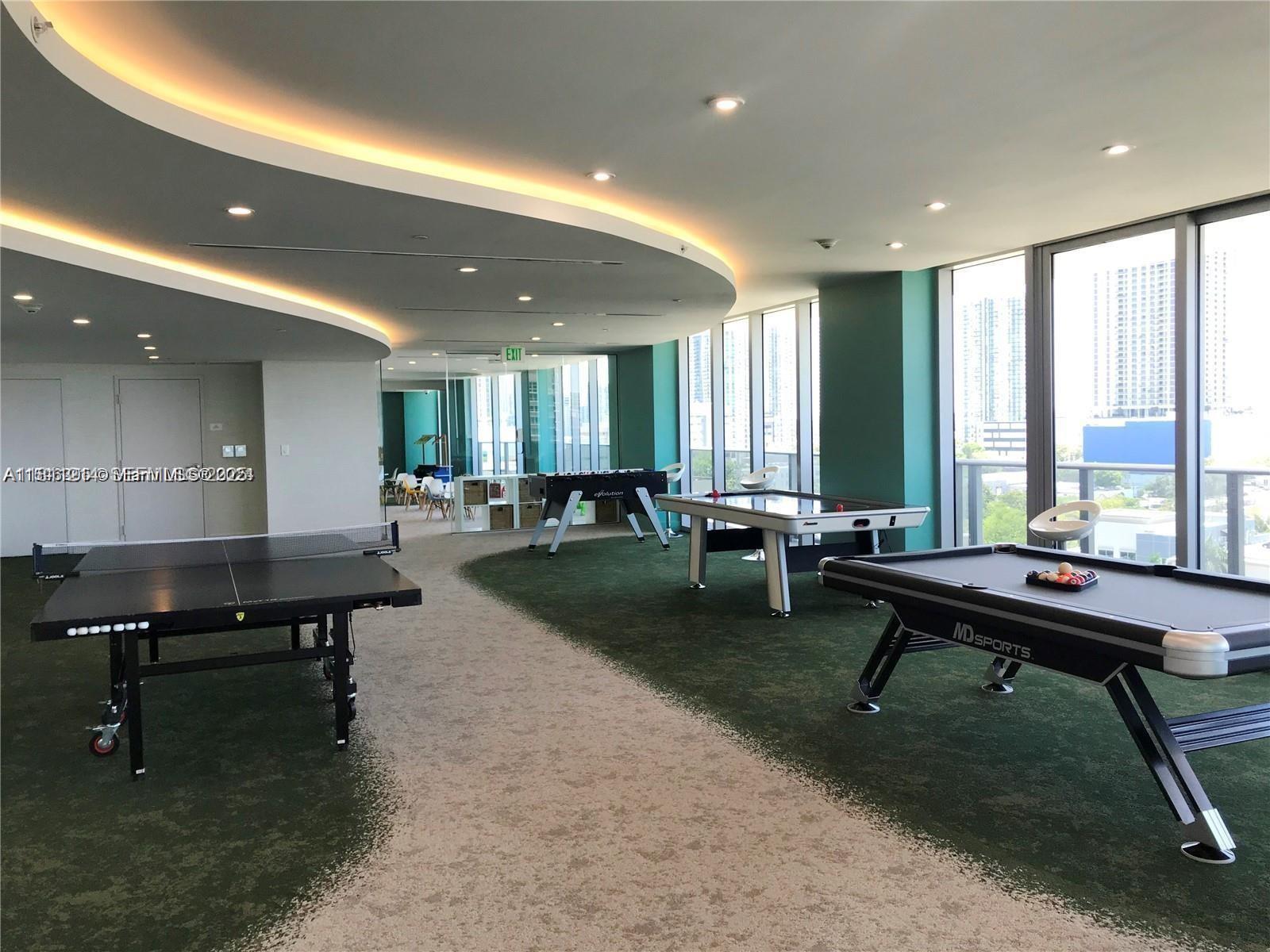 ARIA ON THE BAY CONDO - Residential