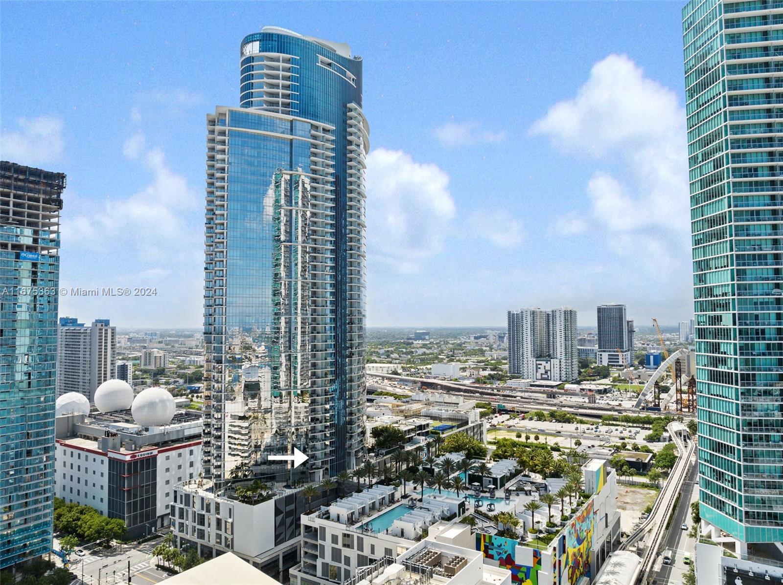 PARAMOUNT MWC - Residential