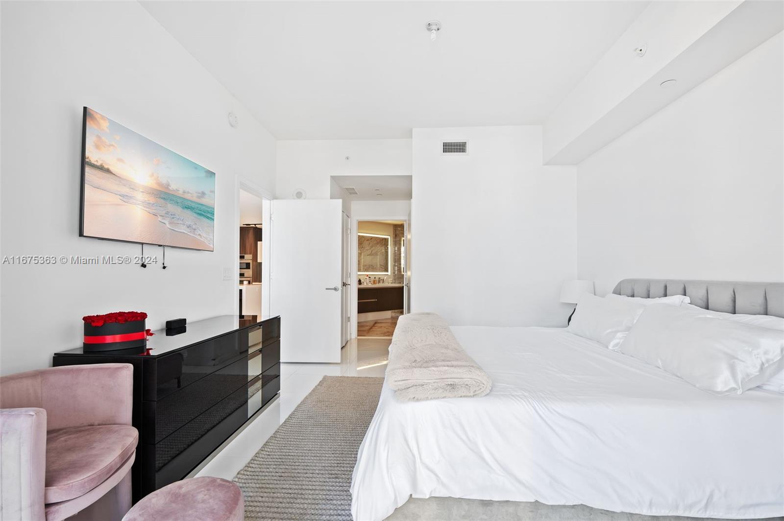 PARAMOUNT MWC - Residential
