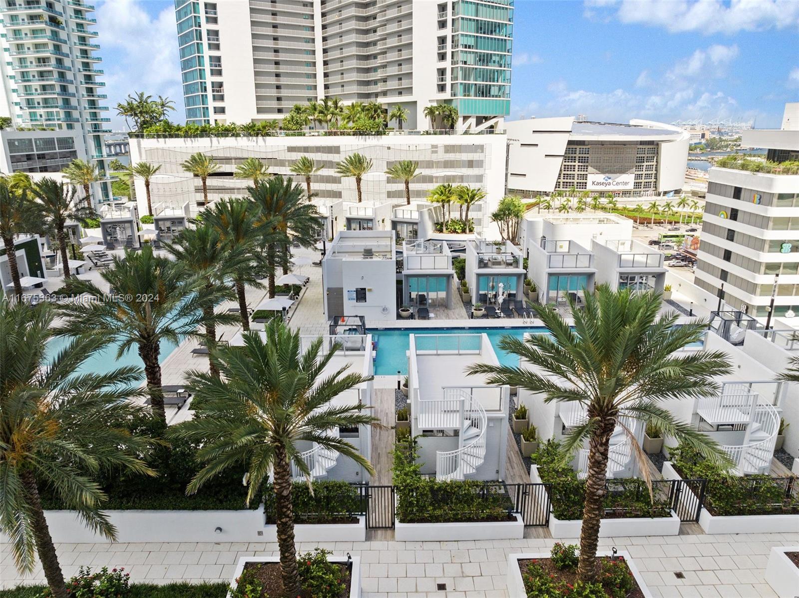 PARAMOUNT MWC - Residential