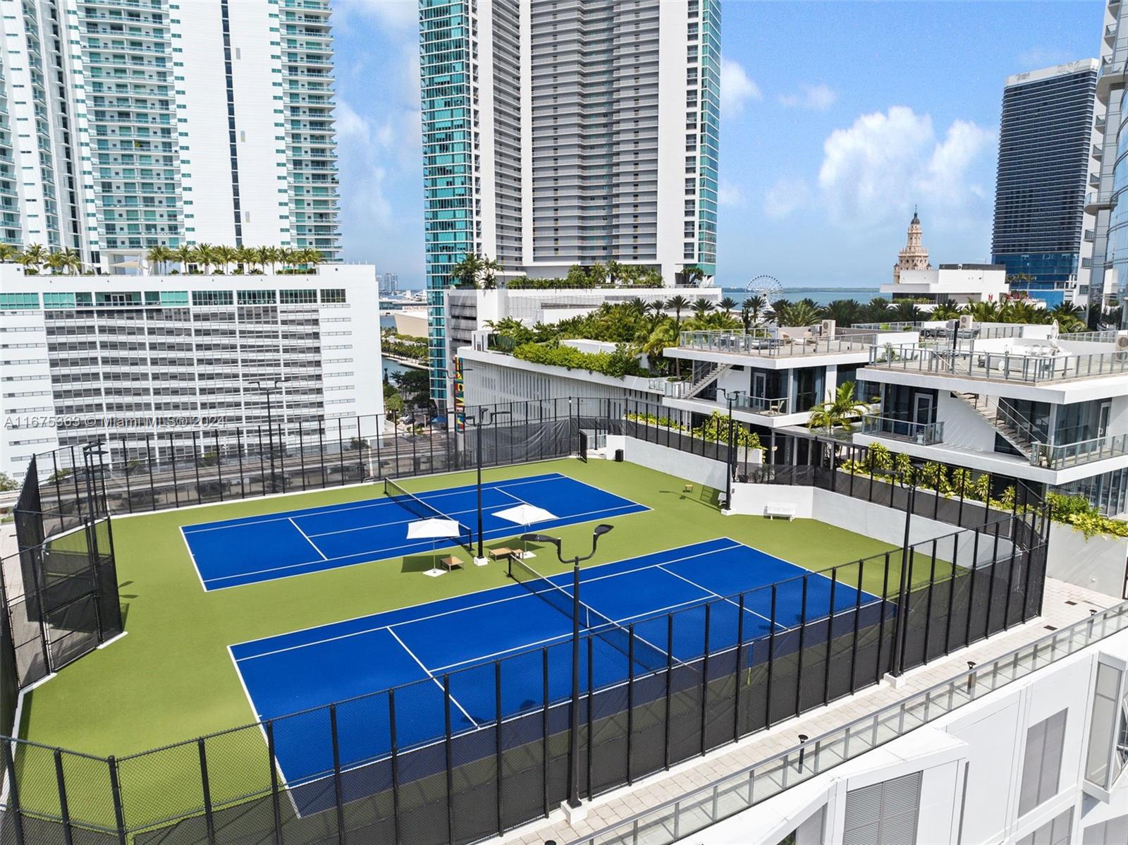 PARAMOUNT MWC - Residential