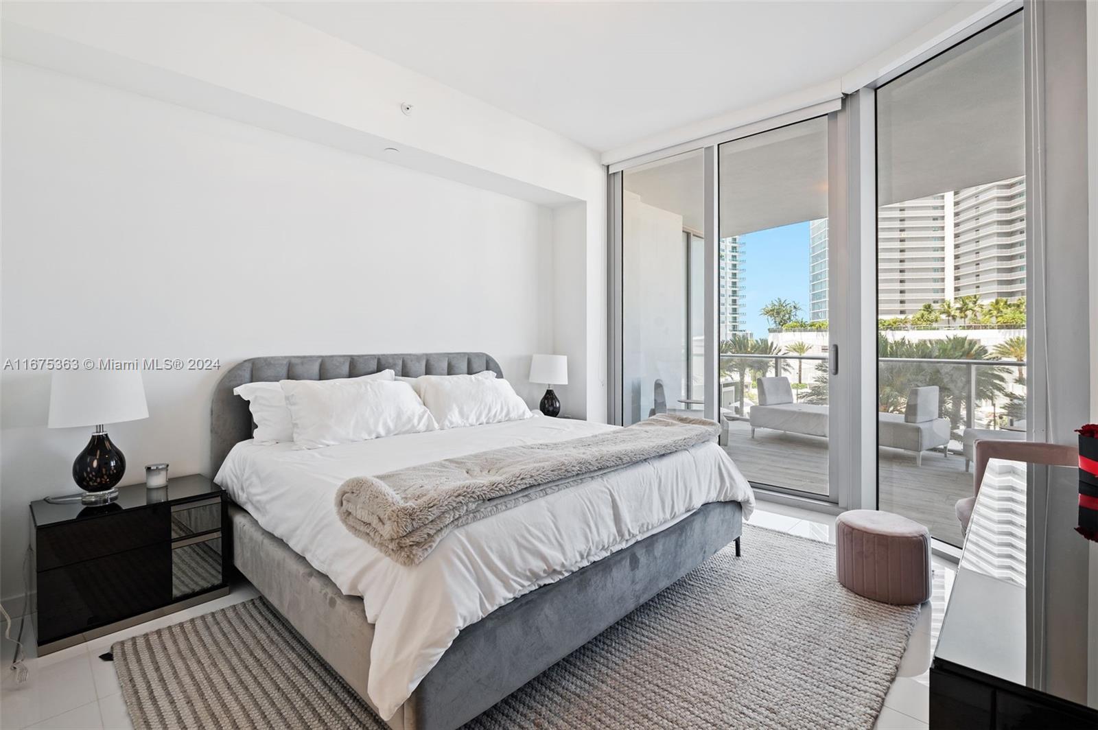 PARAMOUNT MWC - Residential