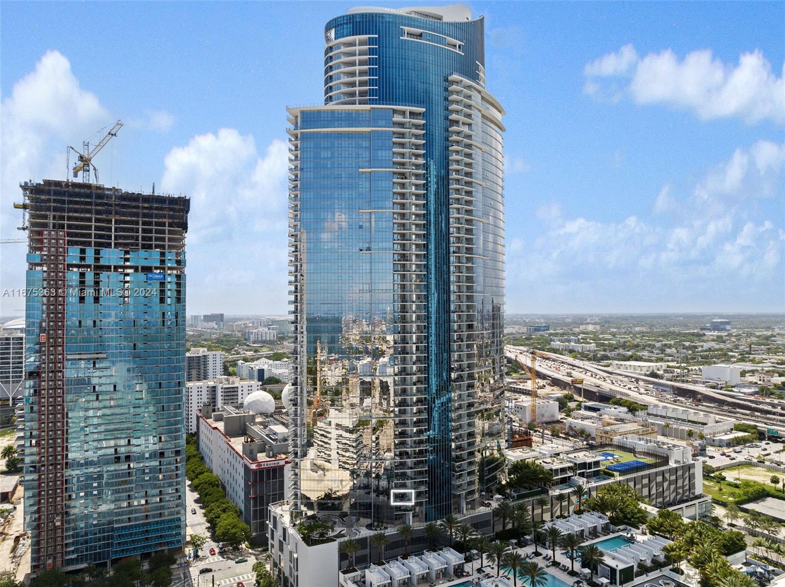PARAMOUNT MWC - Residential
