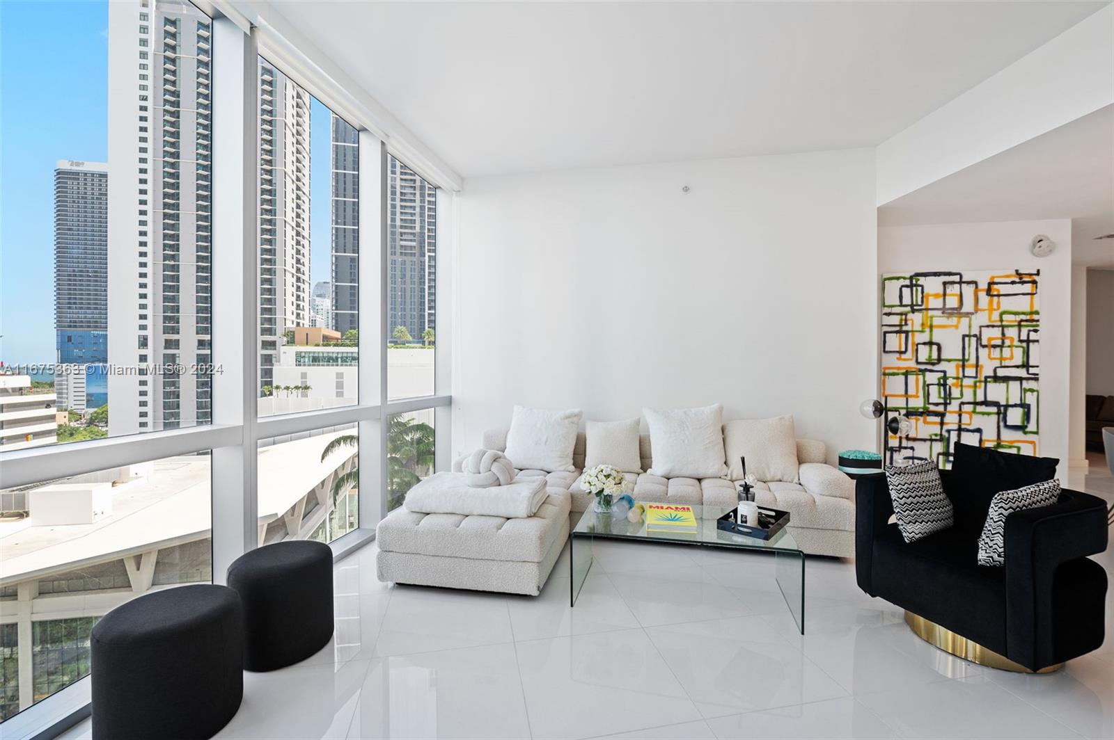 PARAMOUNT MWC - Residential