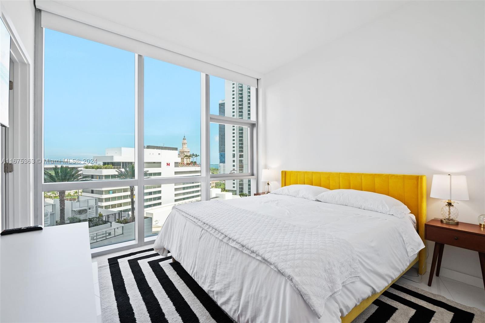 PARAMOUNT MWC - Residential