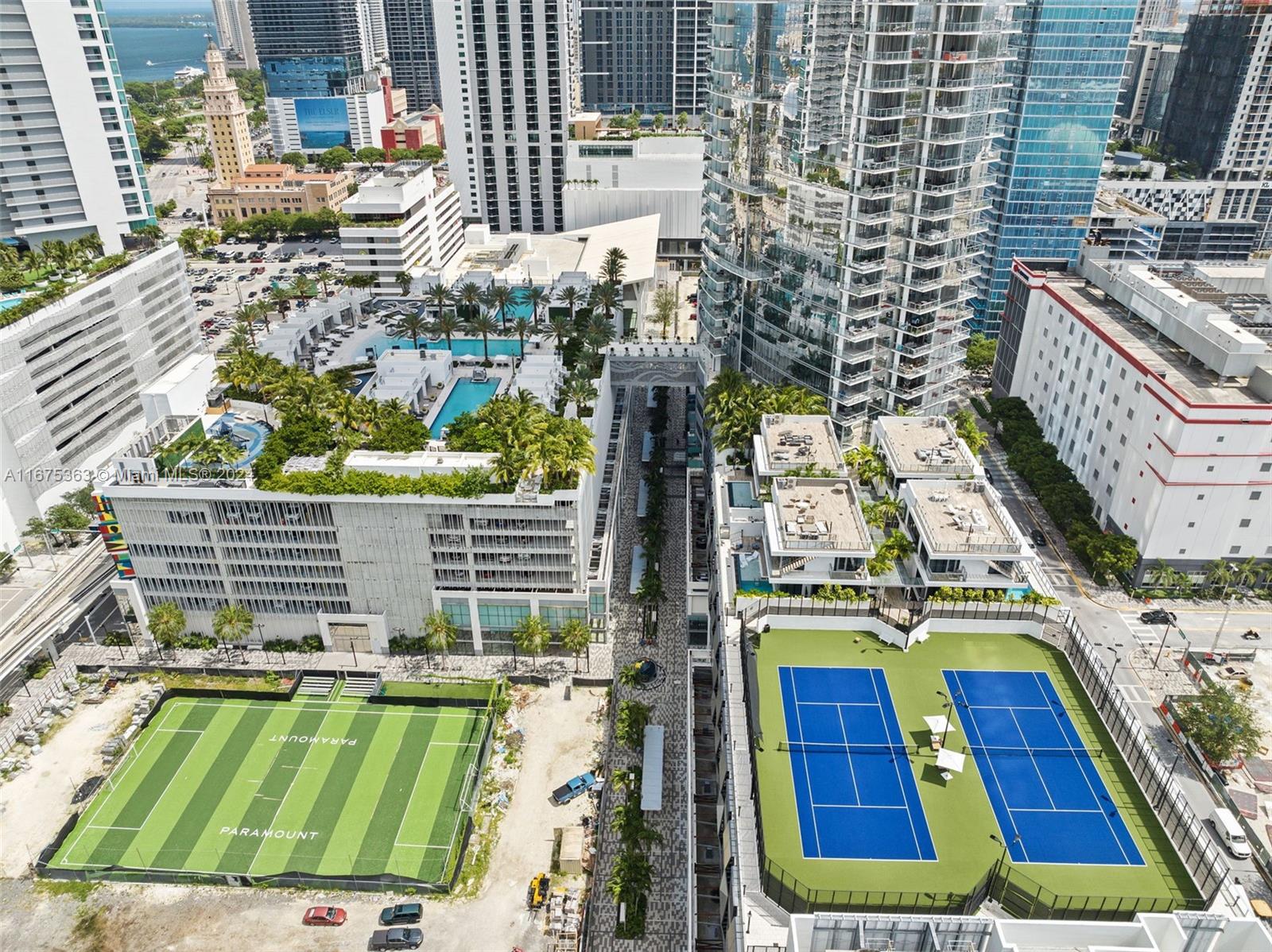PARAMOUNT MWC - Residential
