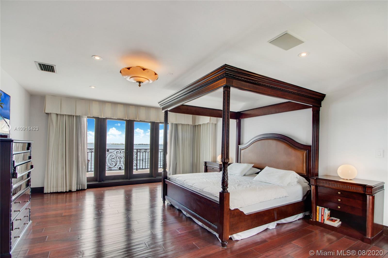 BISCAYNE ISL - Residential