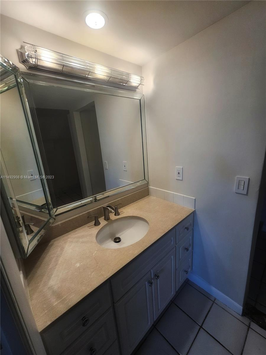 CONDO 2 OF WHITEHALL COND - Residential