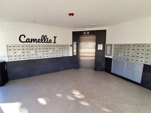 Tiny photo for 1770 NE 191st St #813-1, Miami, FL 33179 (MLS # A12019984)