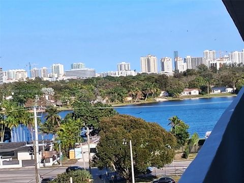 Tiny photo for 1770 NE 191st St #813-1, Miami, FL 33179 (MLS # A12019984)
