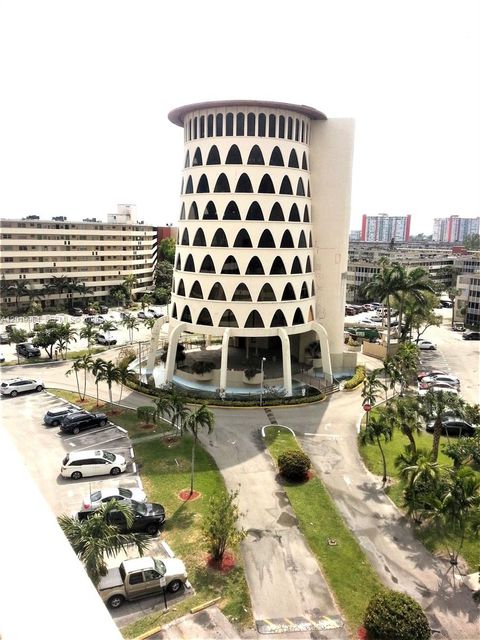 Tiny photo for 1770 NE 191st St #813-1, Miami, FL 33179 (MLS # A12019984)