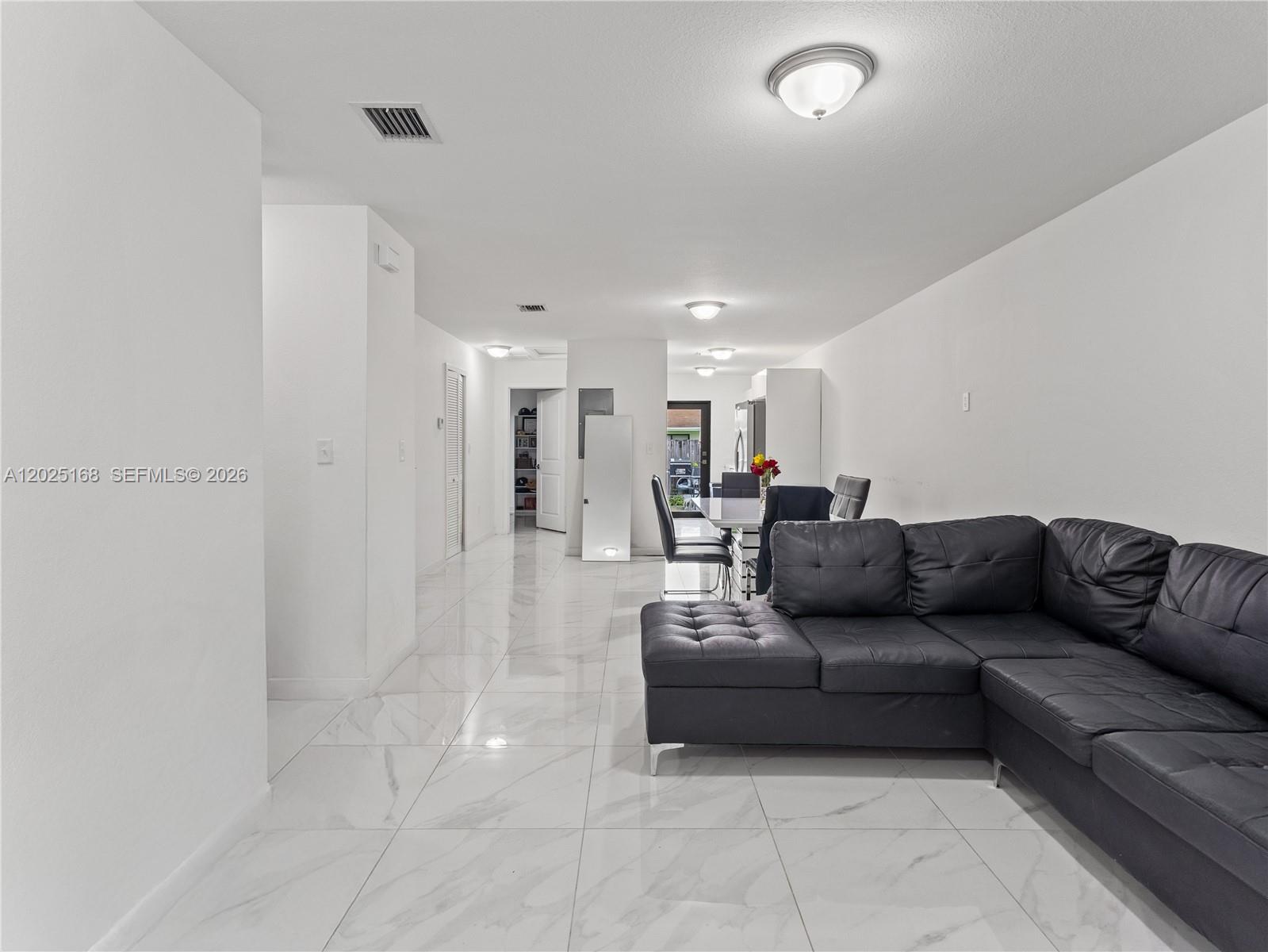 FIFTH ADDITION TO RICHMON - Residential