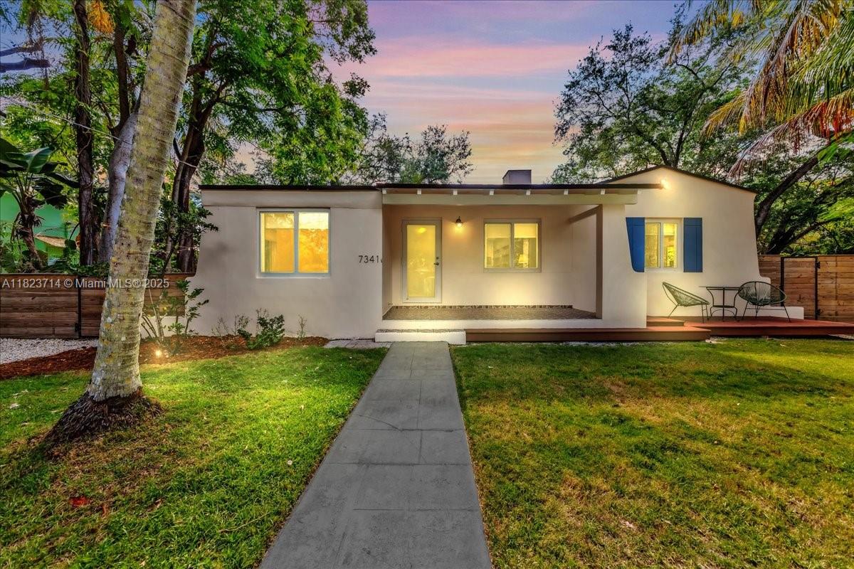 7341 Sw Sw 64 Court, South Miami, Miami-Dade County, Florida - 3 Bedrooms  
2 Bathrooms - 