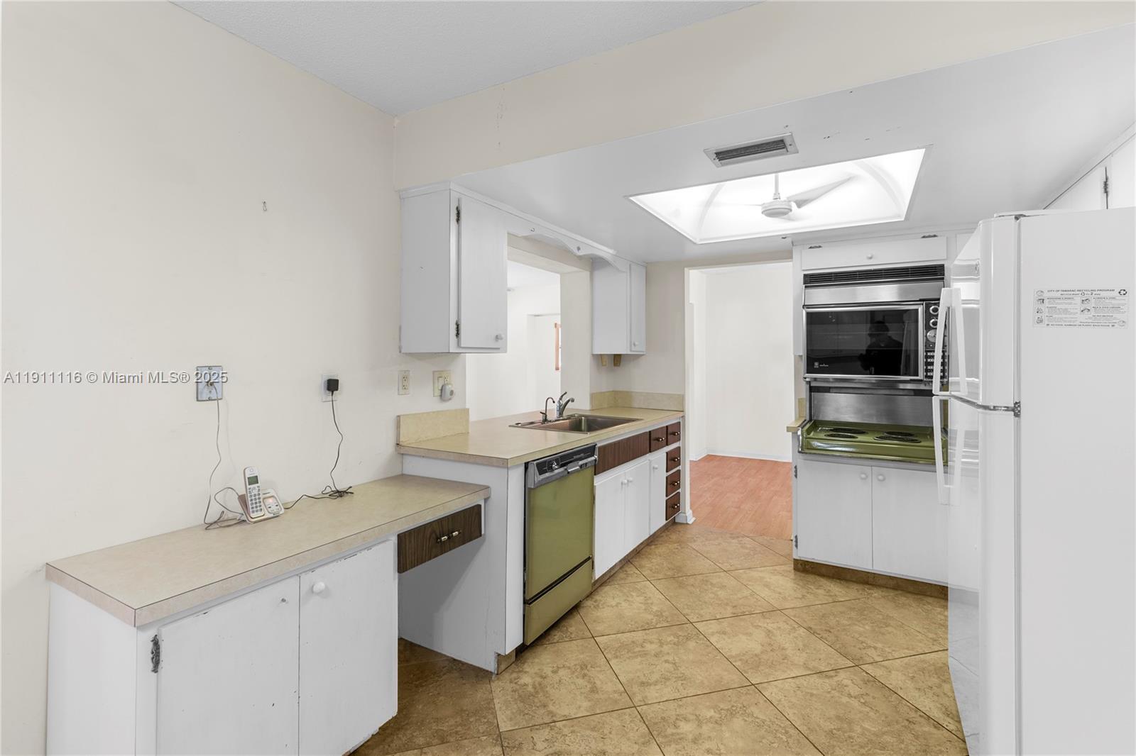 MAINLANDS OF TAMARAC LAKE - Residential