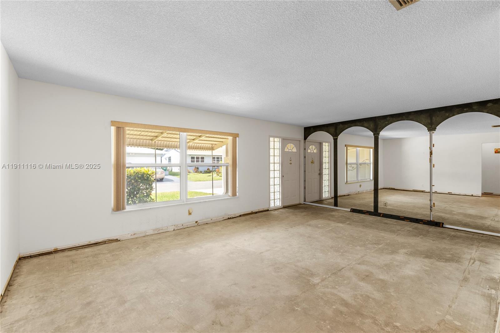 MAINLANDS OF TAMARAC LAKE - Residential