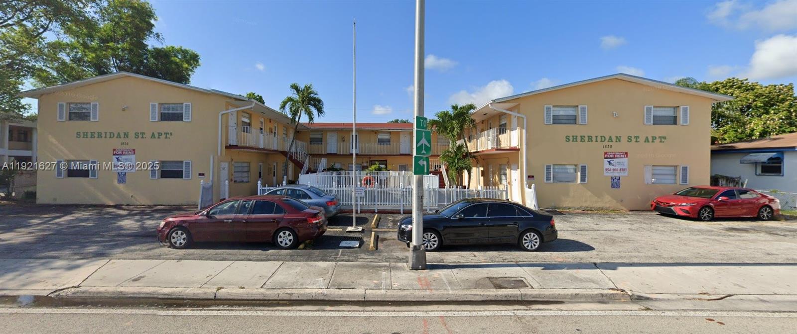 NORTH HOLLYWOOD - Residential Lease