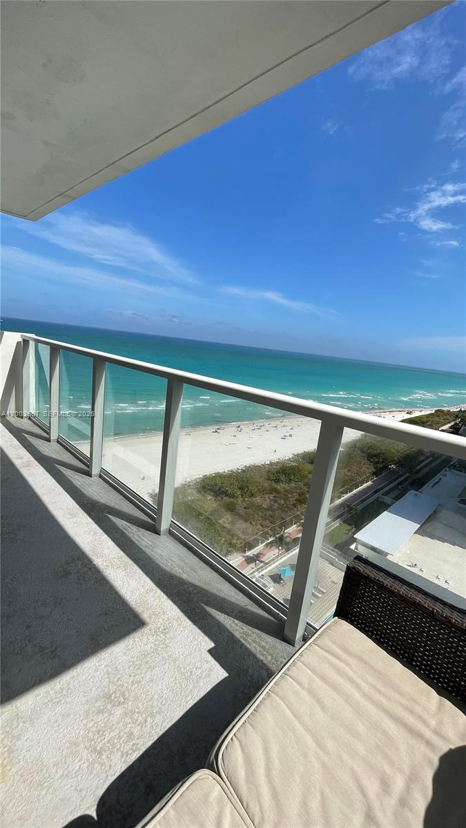 ARLEN BEACH CONDO - Residential Lease