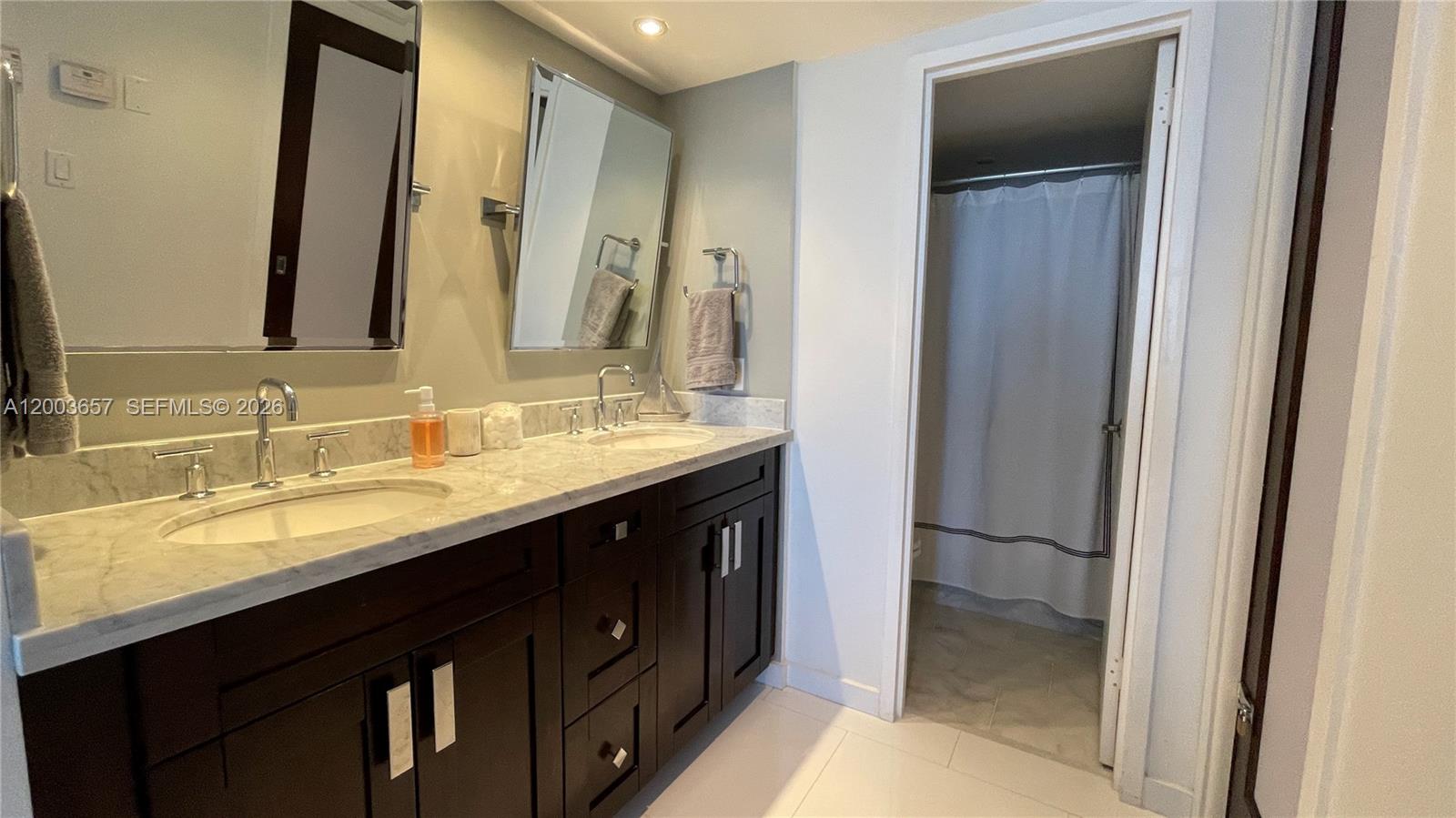 ARLEN BEACH CONDO - Residential Lease