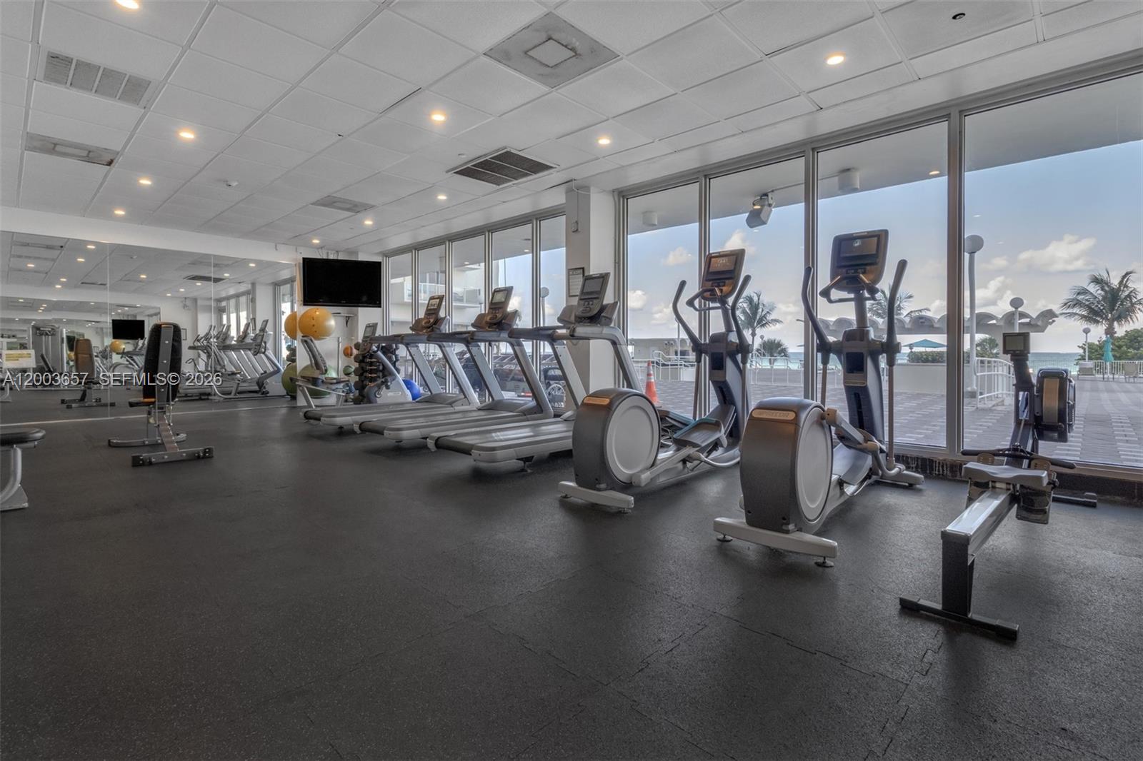 ARLEN BEACH CONDO - Residential Lease