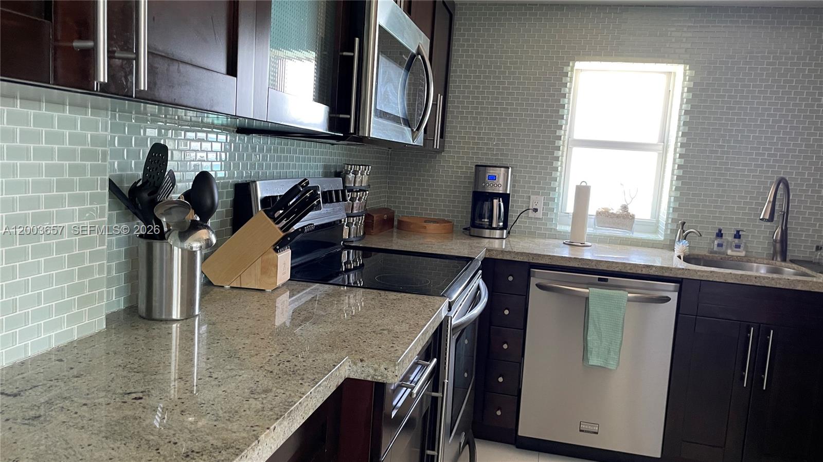 ARLEN BEACH CONDO - Residential Lease