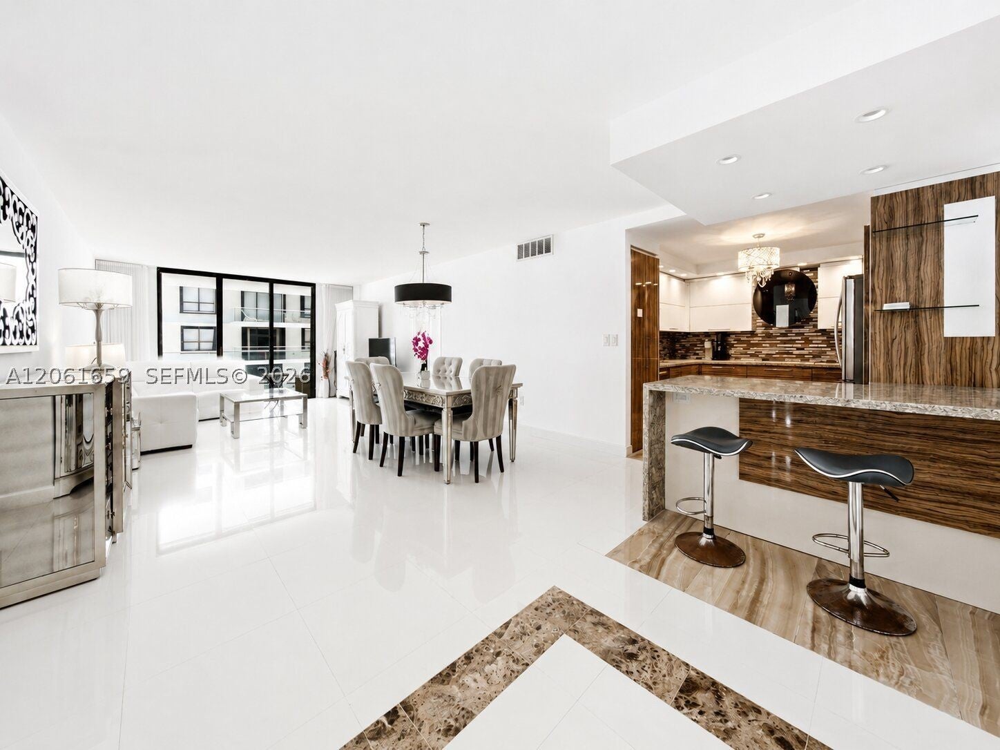 9801 Collins Ave 10V