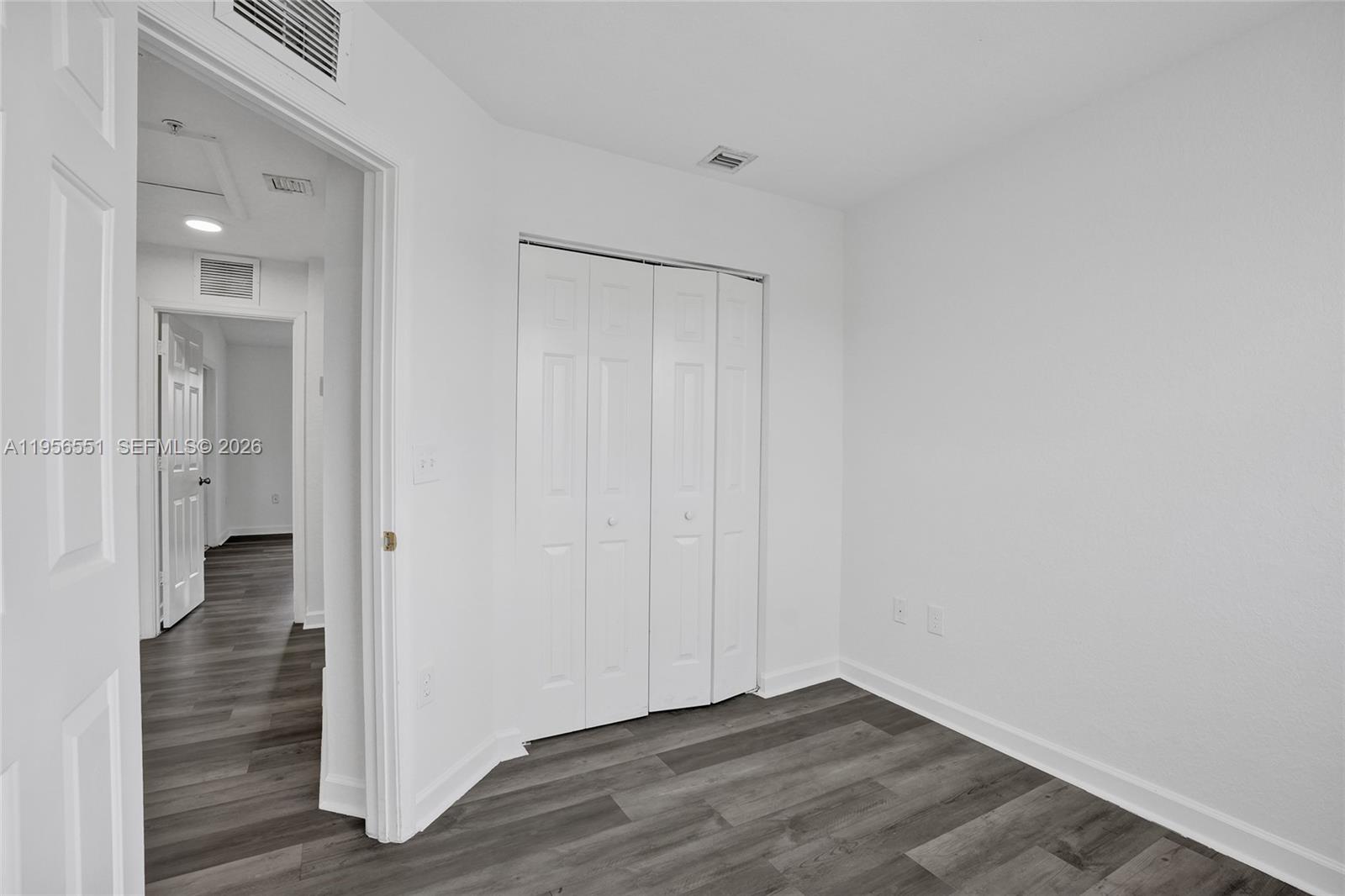 HOLLYWOOD RIDGE FARMS 2-1 - Residential Lease