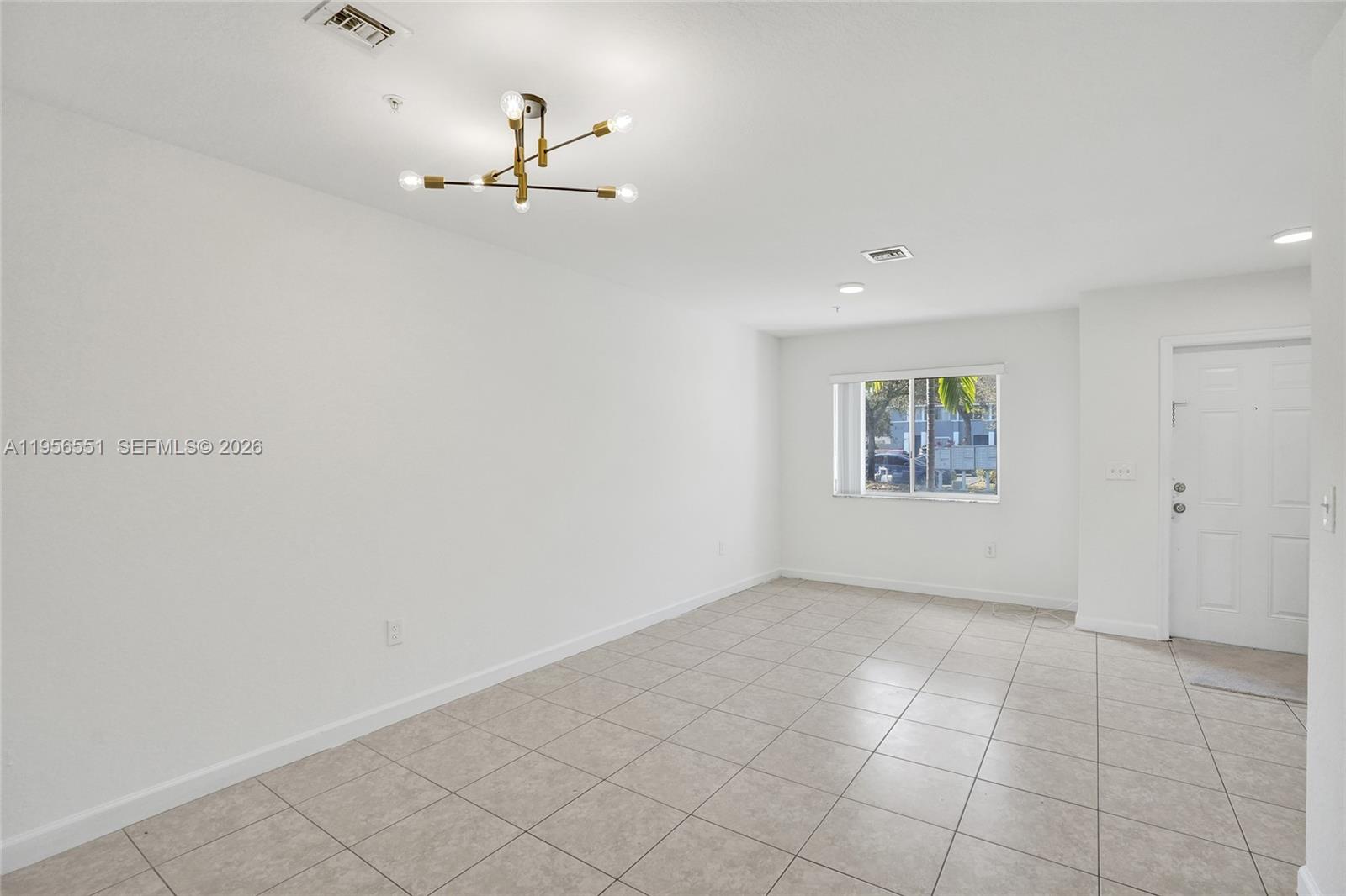 HOLLYWOOD RIDGE FARMS 2-1 - Residential Lease