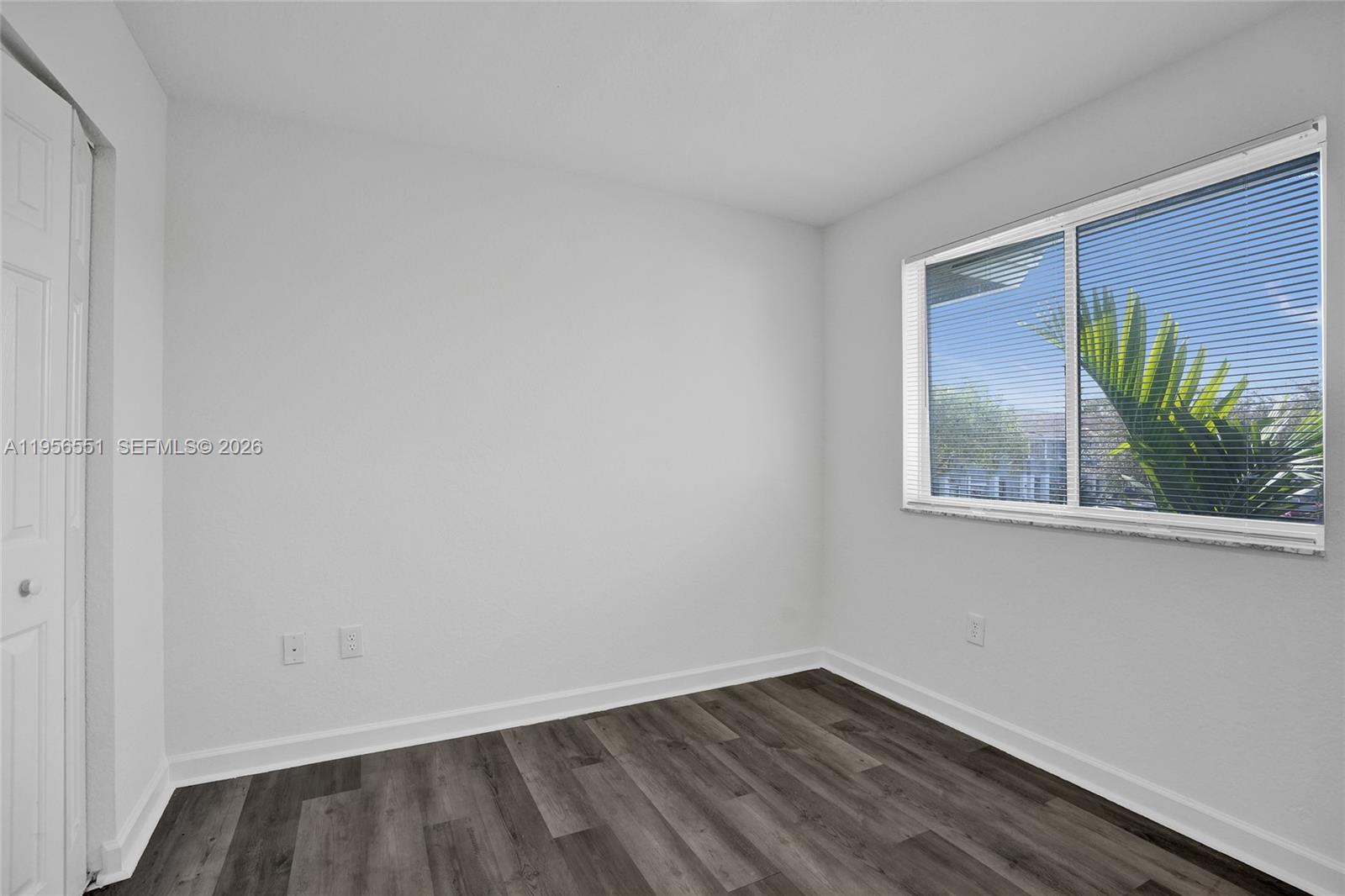 HOLLYWOOD RIDGE FARMS 2-1 - Residential Lease