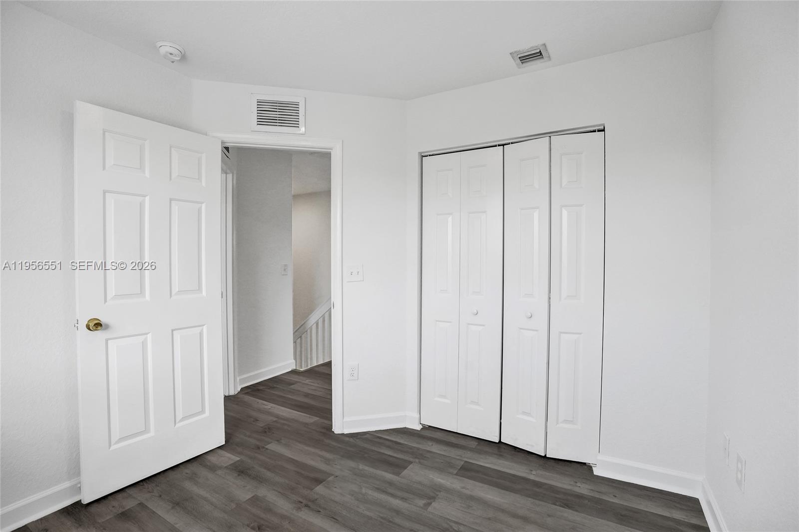 HOLLYWOOD RIDGE FARMS 2-1 - Residential Lease