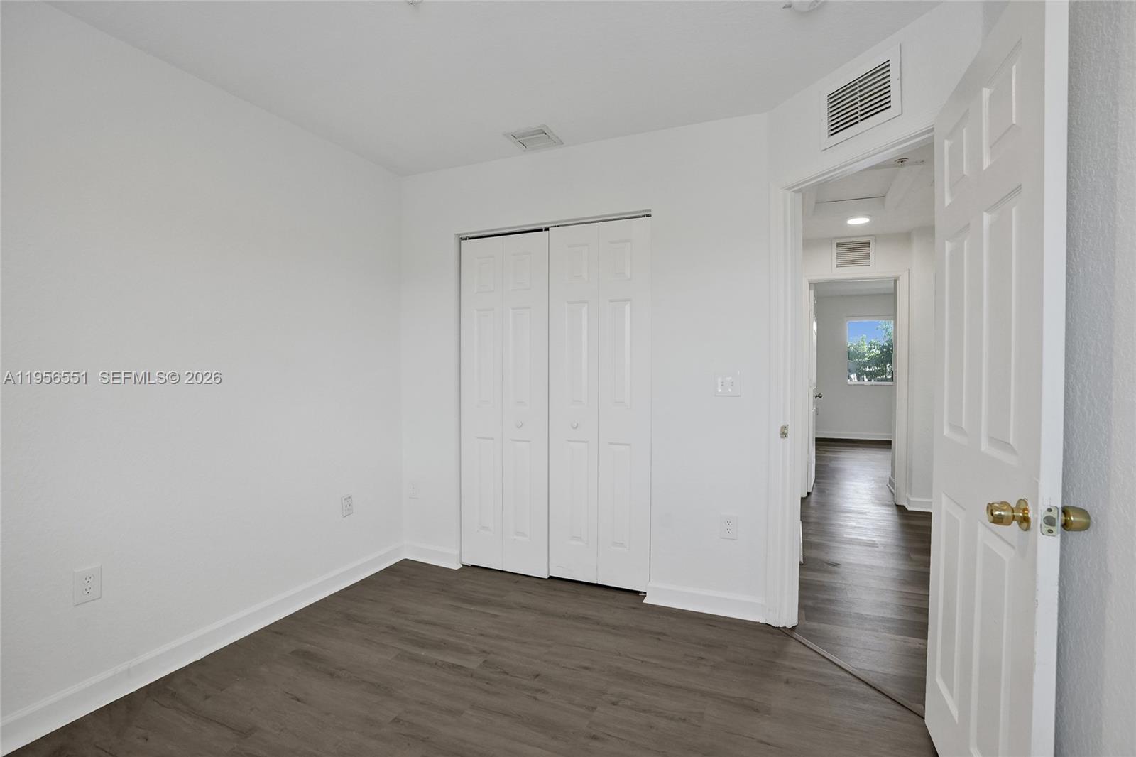 HOLLYWOOD RIDGE FARMS 2-1 - Residential Lease