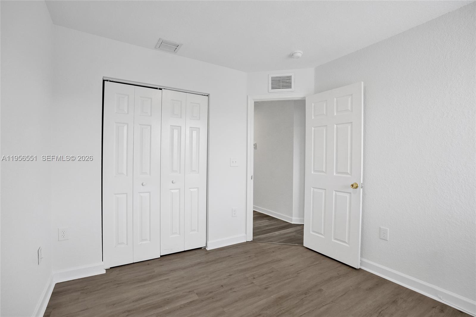 HOLLYWOOD RIDGE FARMS 2-1 - Residential Lease