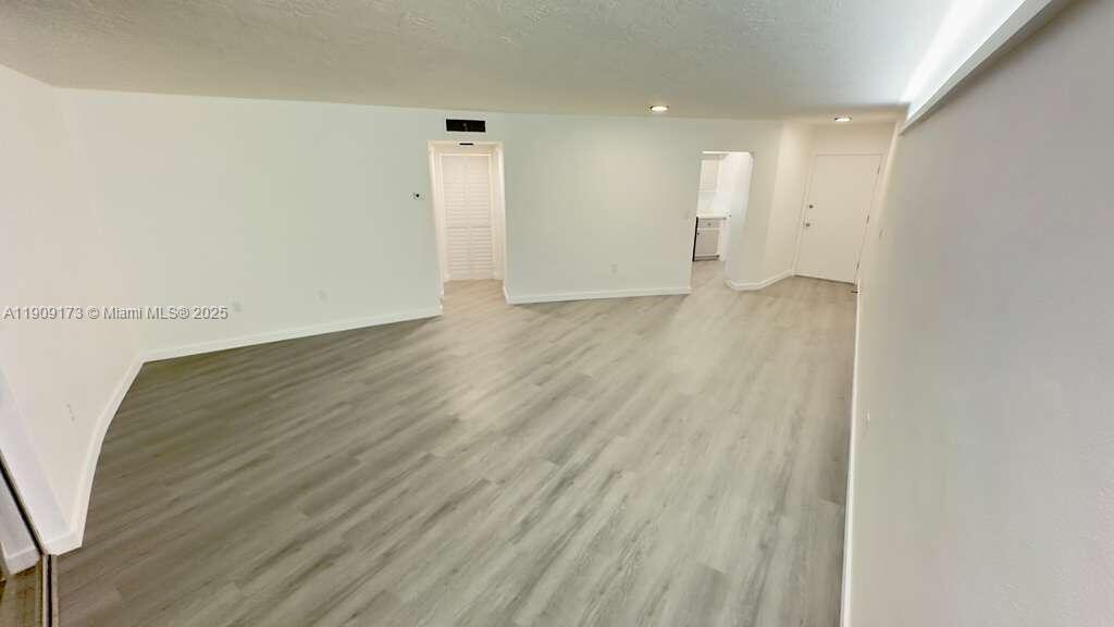 1475 TERRA TOWERS CONDO - Residential Lease