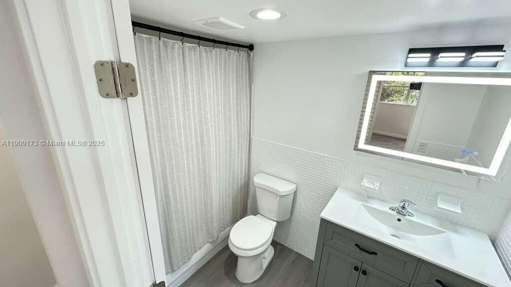 1475 TERRA TOWERS CONDO - Residential Lease