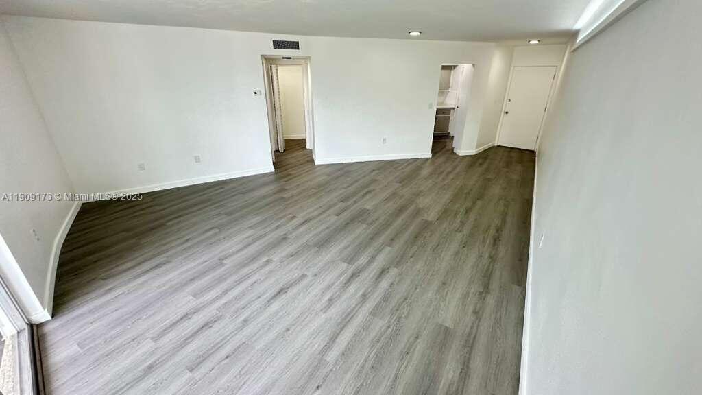 1475 TERRA TOWERS CONDO - Residential Lease