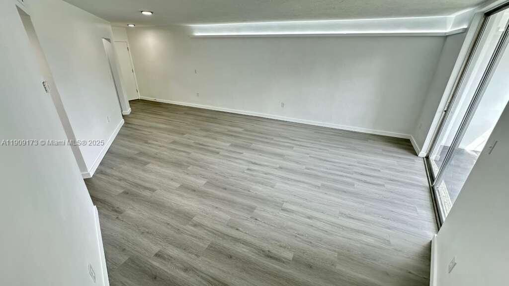 1475 TERRA TOWERS CONDO - Residential Lease