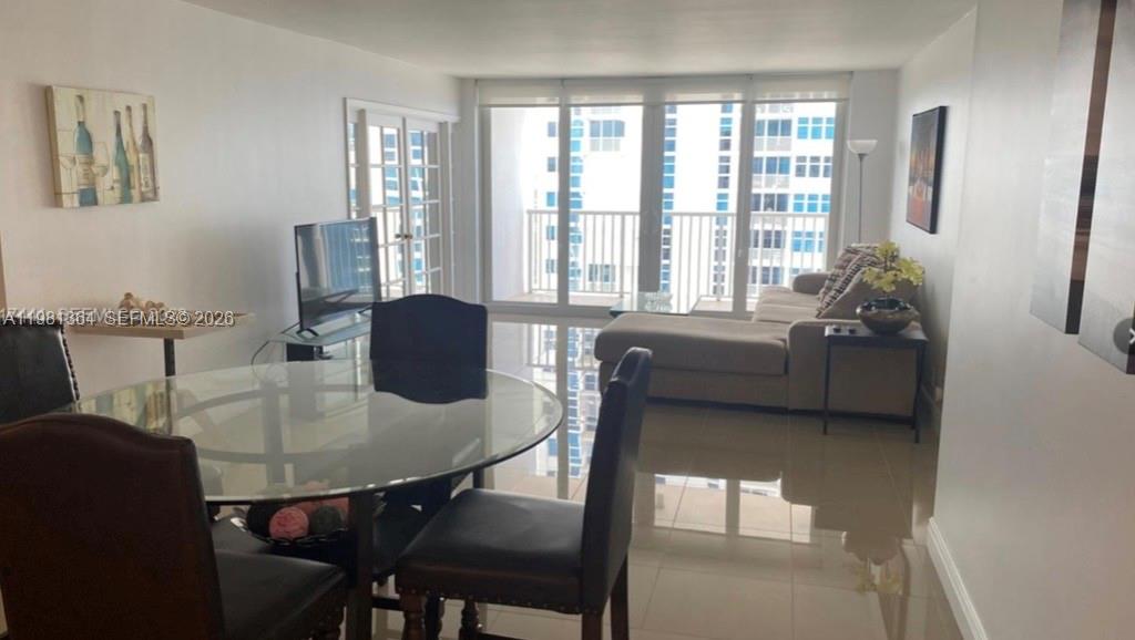 RENAISSANCE OF POMPANO BE - Residential Lease