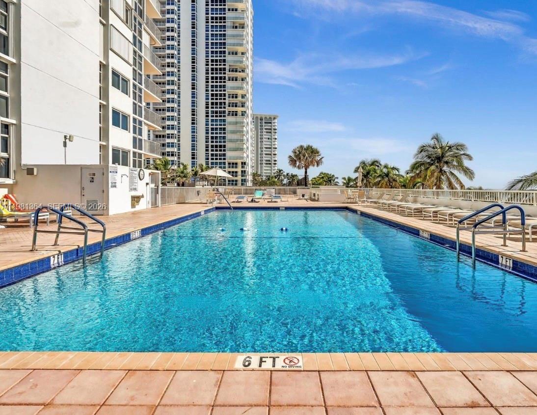 RENAISSANCE OF POMPANO BE - Residential Lease