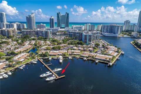 2731 S Parkview Dr Hallandale Beach FL 33009