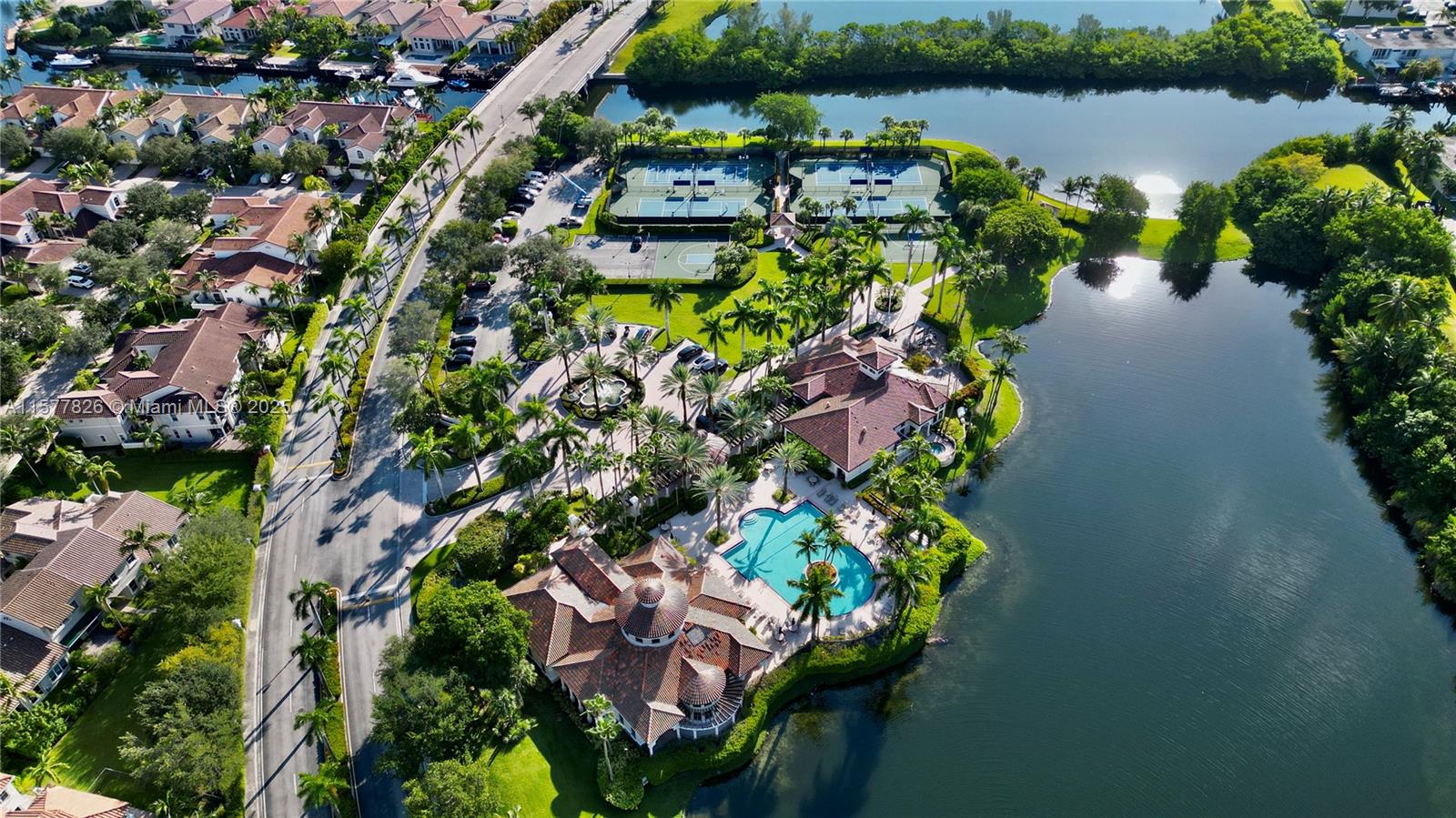 THREE ISLANDS 3RD SECTION - Residential