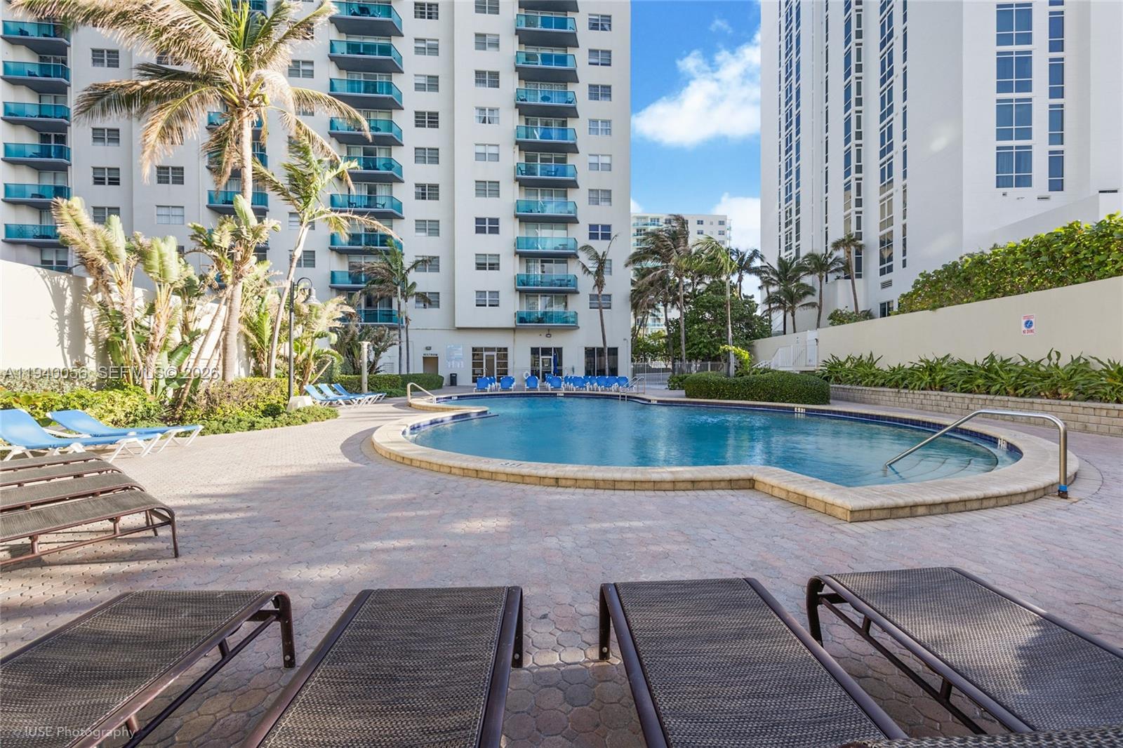 SIAN OCEAN RESIDENCES CON - Residential