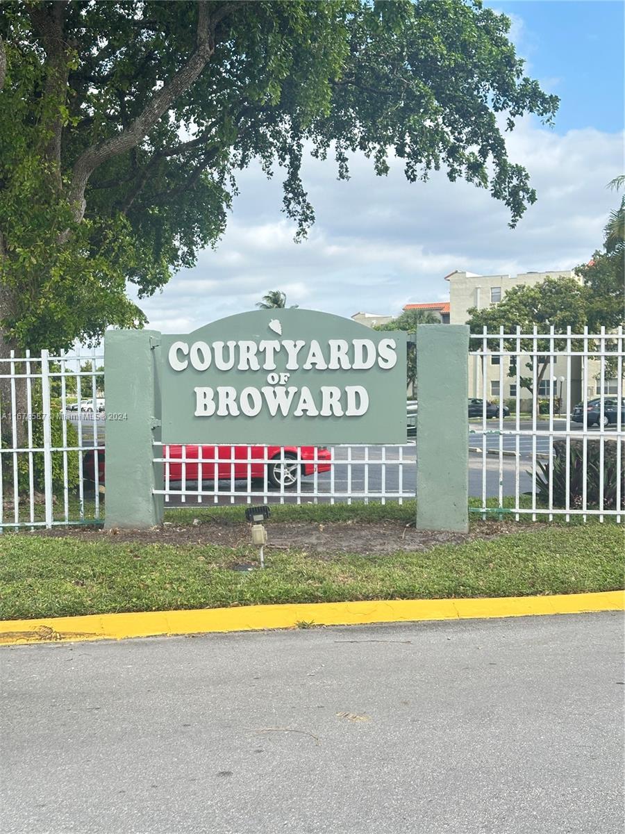 COURTYARDS OF BROWARD CON - Residential